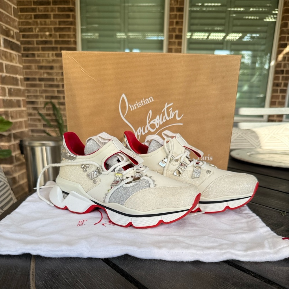 Authentic Christian Louboutin Vieira 2 in size 36